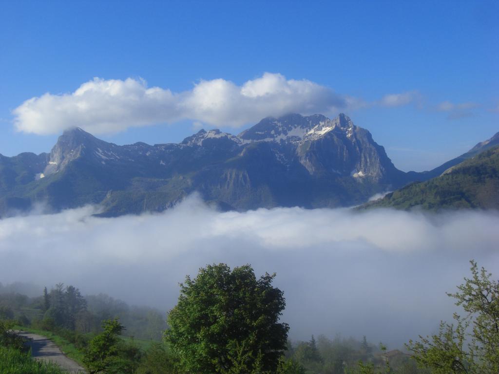 Rifugio Alpi Apuane Hotel Careggine Luaran gambar